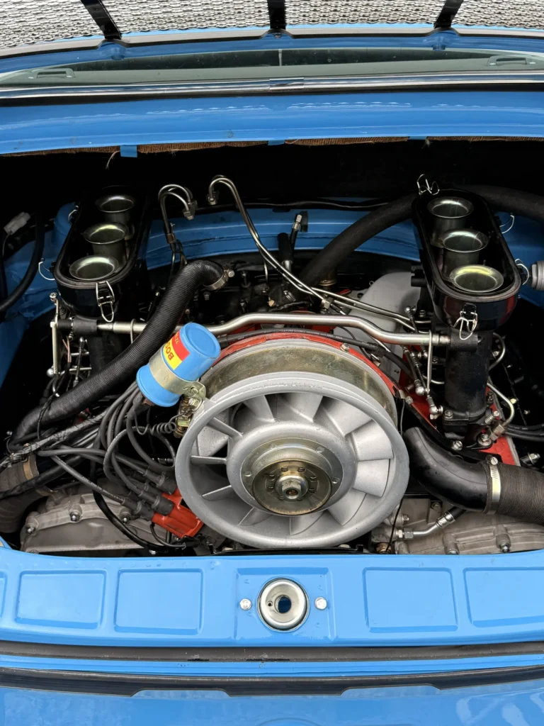 Porsche 911S 2.2